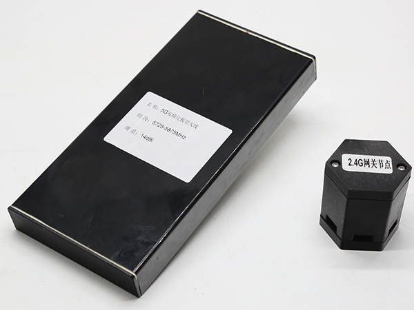 2.4G、5G 雙極化板狀天線(xiàn)